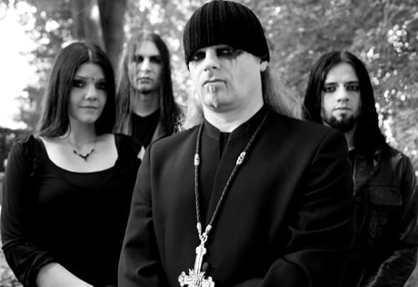 Post image for Triptykon-jutun (#75) lisäosa: Äänessä V. Santura