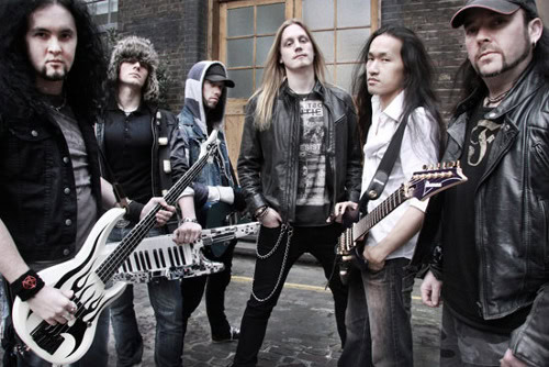 Post image for Ylinopeustiluttelua ja mahtipontista melodiaa – kuuntele uusi Dragonforce-biisi!