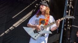 Tuoreen Grammy-voittajan entinen kitaristi pidätetty – epäillään vakavasta rikoksesta