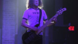 ”Arvostan nyt joka ikistä minuuttia” – Jason Newsted avautuu syövästään