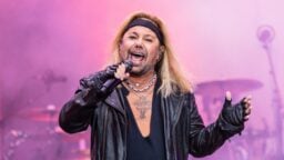 ”Sanoin ’vitut’ ja tulin takaisin luoksenne” – Vince Neil lavalla lähes vuoden tauon jälkeen
