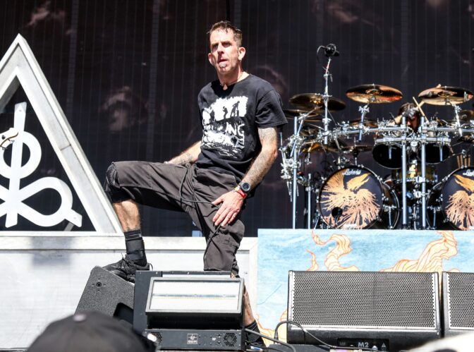Lamb of Godin Randy Blythe nimeää kolme asiaa, joiden avulla ihmiskunta voisi kääntää kurssia kohti parempaa huomista