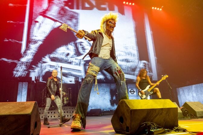 Iron Maidenin Bruce Dickinson ja Steve Harris nimeävät bändit, joiden jälkeen esiintyminen on ollut vaikein paikka – ”He olivat täynnä tulista raivoa”