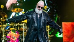 Judas Priestin Rob Halford avioitui pitkäaikaisen kumppaninsa kanssa – ”Siinä me olimme heavy metal -kaktuksen ympärillä”