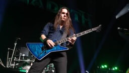 ”Paras kitaristi metallissa?” – Teemu Mäntysaari saa ylistystä Exodusin ja Slayerin Gary Holtilta