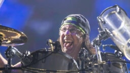Godsmack pestasi riveihinsä progemetallijätin entisen rumpuhirmun – tältä meno näytti keikalla