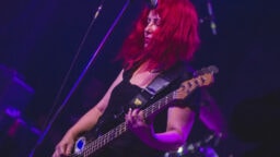L7-basisti Jennifer Finch, 59, on kuollut