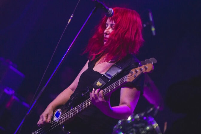 L7-basisti Jennifer Finch, 59, on kuollut