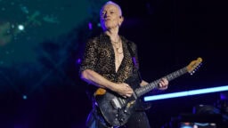 Def Leppard -kitaristi kehuu Lost Societya ja Samy Elbannaa – ”Uskomaton soittaja”