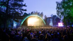 Nummirock julkisti juhlavuoden ensimmäiset kiinnitykset – Nummijärven rannan alue täyttyy ensi vuonnakin raskaasta musiikista ympäri maailman