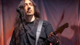 ”Taidamme tuoda hieman tarpeellista kuolemaa ihmisten elämiin” -haastattelussa Alcest-yhtyeen Neige