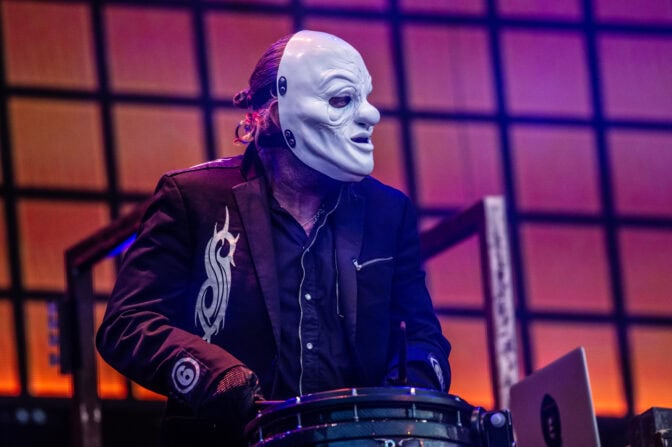 Slipknotin Shawn Crahanilla terveysongelmia, leikkausoperaatio edessä