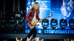 Kirk Hammett ei vastusta, jos Metallica palaisi taas lähemmäs mielipiteitä jakanutta ysärisoundiaan – ”Ei huono idea!”