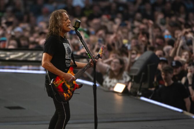Kirk Hammett tunsi syyllisyyttä ostettuaan idolinsa soittimen huutokaupasta niin halvalla – ”Soitin hänelle, että hei, haluatko kitarasi takaisin?”