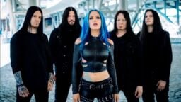 Loppuvuodesta Suomeen saapuva Arch Enemy pohjustaa kiertuetta uudella videolla
