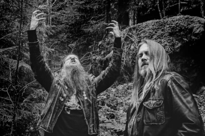 Darkthrone iskee jälleen – uusi levy tulossa, nimibiisi videoineen julki