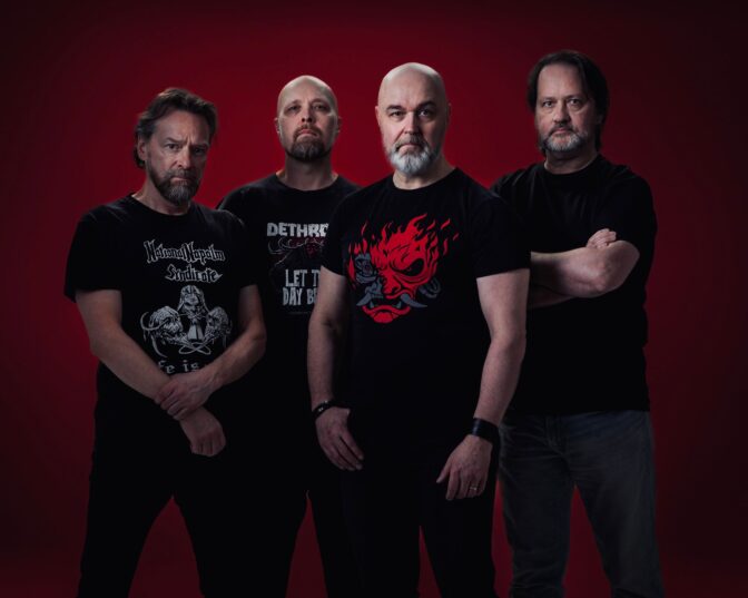 Dethrone jatkaa uudella kokoonpanolla – ”Sitä Jukkakin haluaisi”