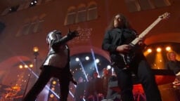 Ghost-liideri ja Opeth-kitaristi Queenin ikonisen kappaleen parissa – katso video