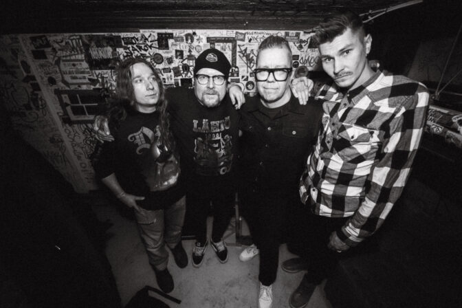 Stoner rockia punkilla ja heavy metalilla liekitettynä – Karahkalta uusi single videoineen
