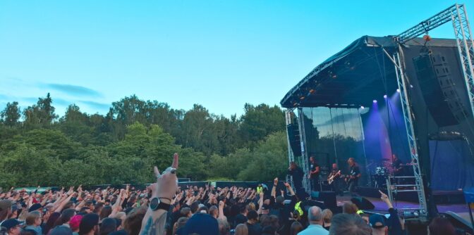 Antaumuksellista energiaa – Dark Tranquillity Helsingissä, raportti ja kuvat