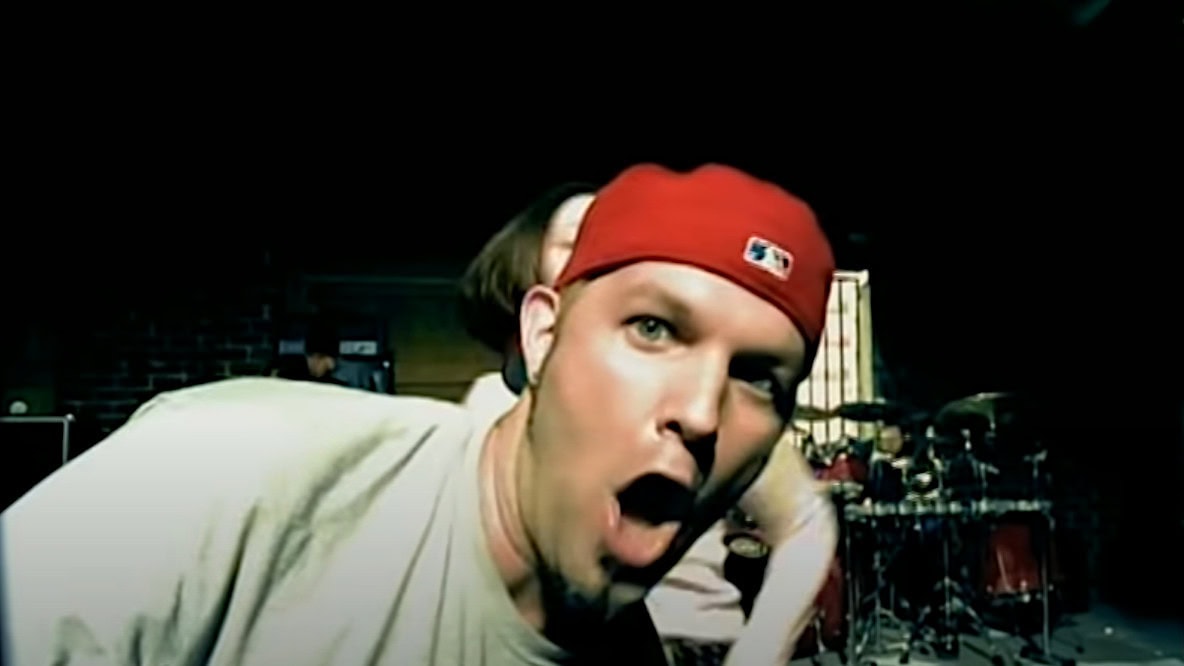 Rolling limp. Лимп бизкит клипы. Limp Bizkit Rolling. Limp Bizkit Rolling клип. Лимп бизкит Роулинг.