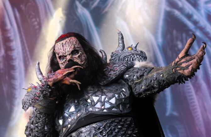 ”Yleensä kieltäydyn esittämästä mitään Lordin kappaletta ilman koko yhtyettä” – Mr. Lordi mukana todella poikkeuksellisessa konsertissa