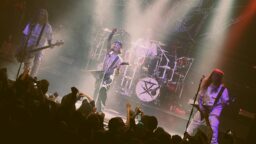 Lost Society täytti Helsingin rockpyhätön positiivisella energialla – raportti ja kuvat