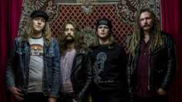 Thrash ’n’ roll -yhtye Madred esittelee kaihoisaa puoltaan