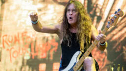 Steve Harris tänään 70 vuotta – kaikki nämä klassikot ovat lähtöisin Iron Maiden -pomon kynästä