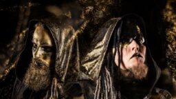 Futuristista goottirockia raskaalla kädellä – uusi kotimainen Order-duo esittäytyy debyyttisinglellään