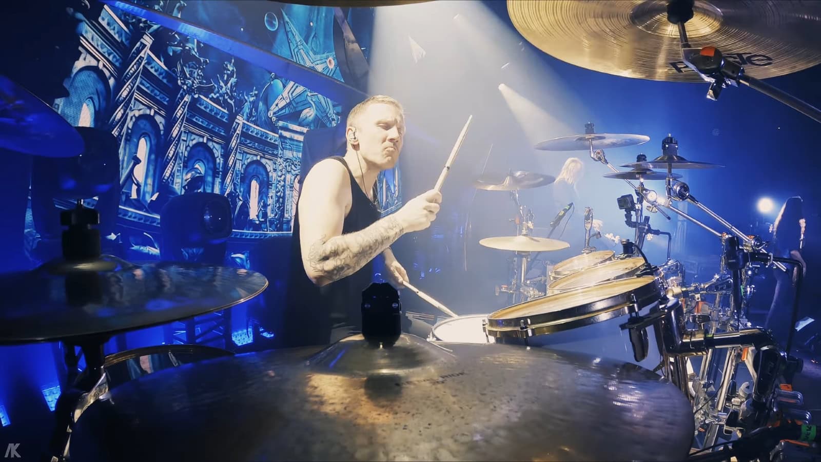 Miltä näyttää kokonainen keikka Stratovarius-rumpalin vinkkelistä? Katsotaanpa!