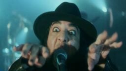 ”Elämää ei enää kunnioiteta” – System of a Down -kitaristin sivuprojekti aktivoituu pitkän tauon jälkeen, uusi single videoineen julki