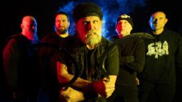 Jos metsään haluat mennä nyt… – Six Feet Under julkaisi uutta musiikkia