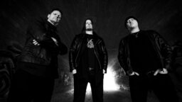 Swallow the Sunin Juuso Raatikaisen sooloprojektista bändiksi kasvanut Sounds of Delusion tarjoaa taas helppoa kuunneltavaa
