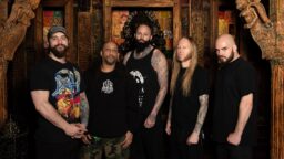 ”En aio tehdä töitä toksisten huumeaddiktien kanssa” – Suffocation-rumpali lähti ovet paukkuen bändistä