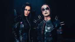 Tarja Turunen ja Cradle of Filthin Dani Filth paiskaavat kättä itsenäisyyttä ylistävällä I Don’t Care -kappaleella