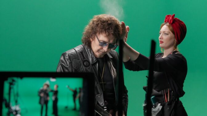 Tony Iommi julkaisi kulissien takaista materiaalia World Alone -musiikkivideon kuvauksista