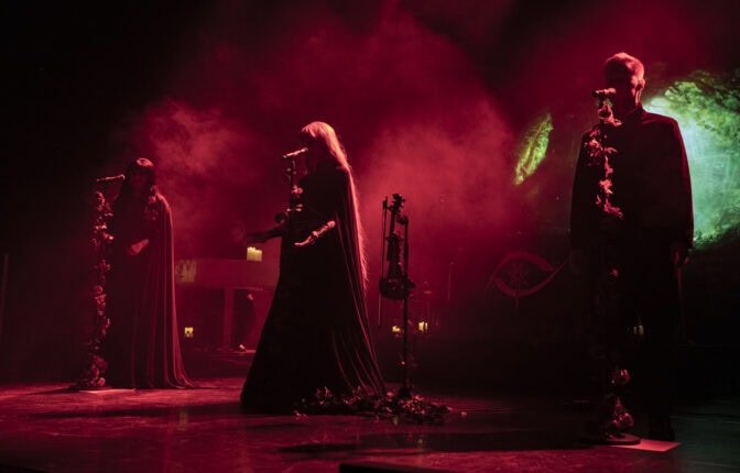 Kuvagalleria: Eye of Melian johdatti yleisön unenomaiseen, satumaiseen maailmaan Espoossa