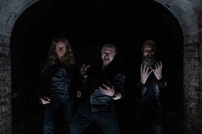 Venom julkaisee levyn pitkän tauon jälkeen – tässä ensimmäinen maistianen